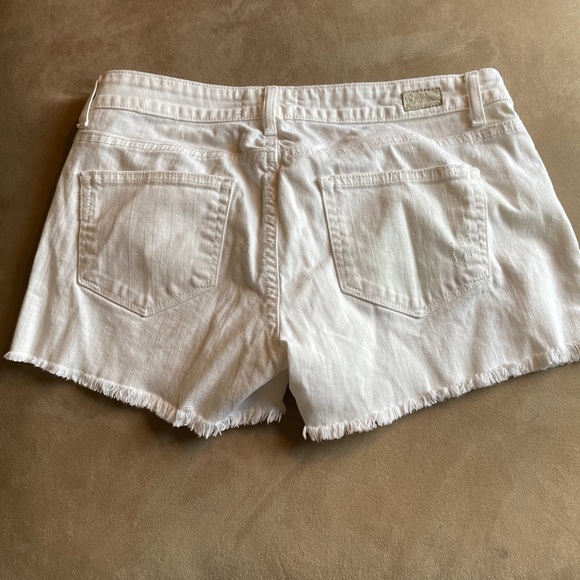 Paige white denim shorts - Picture 2 of 7